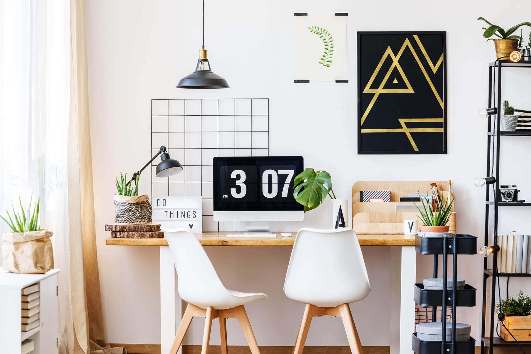 Sedia da interno in legno e materiale plastico con seduta imbottita Gary