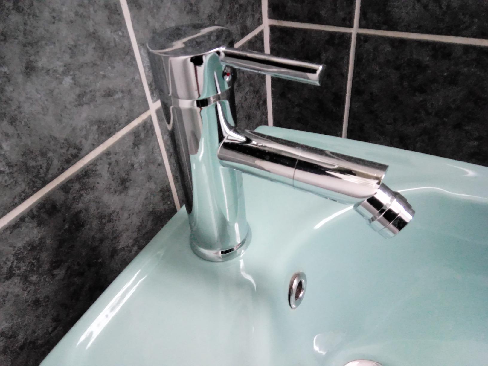 Miscelatore in ottone con impugnatura zincata per Bidet Atlantik