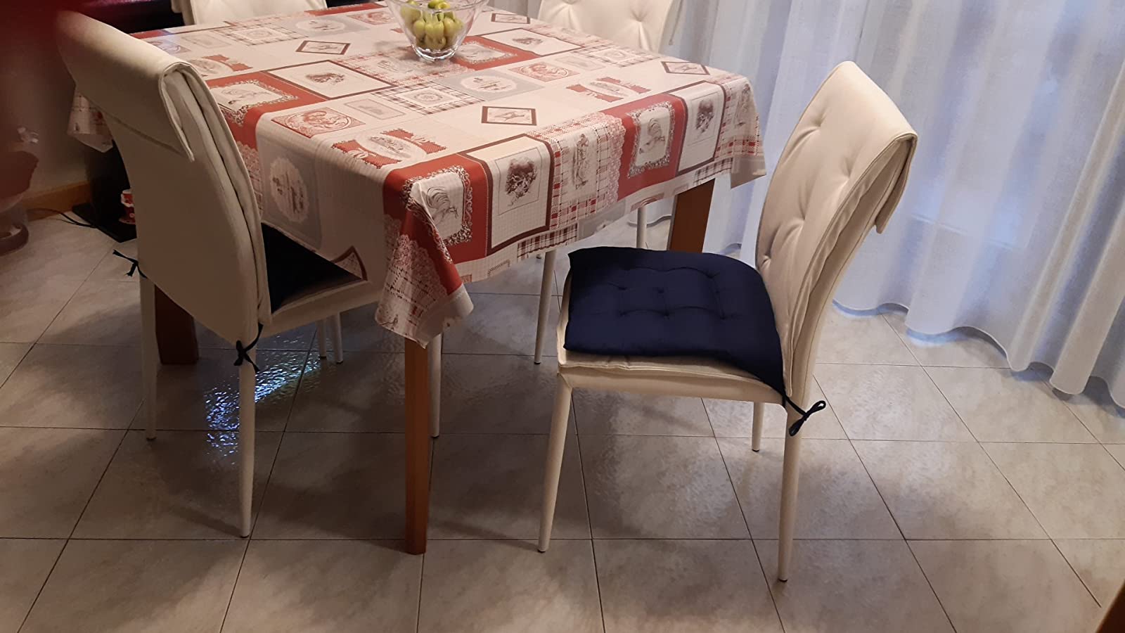 Set 2 sedie impilabili da interno in acciaio rivestita in ecopelle non sfoderabile Whitey