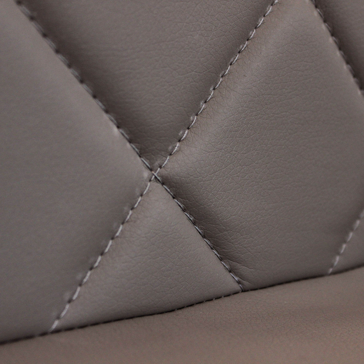 Sedia da pranzo per interni in acciaio ed ecopelle Skin