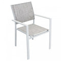 Poltrona sedia impilabile da esterno con struttura in alluminio seduta e schienale in textilene Medusa